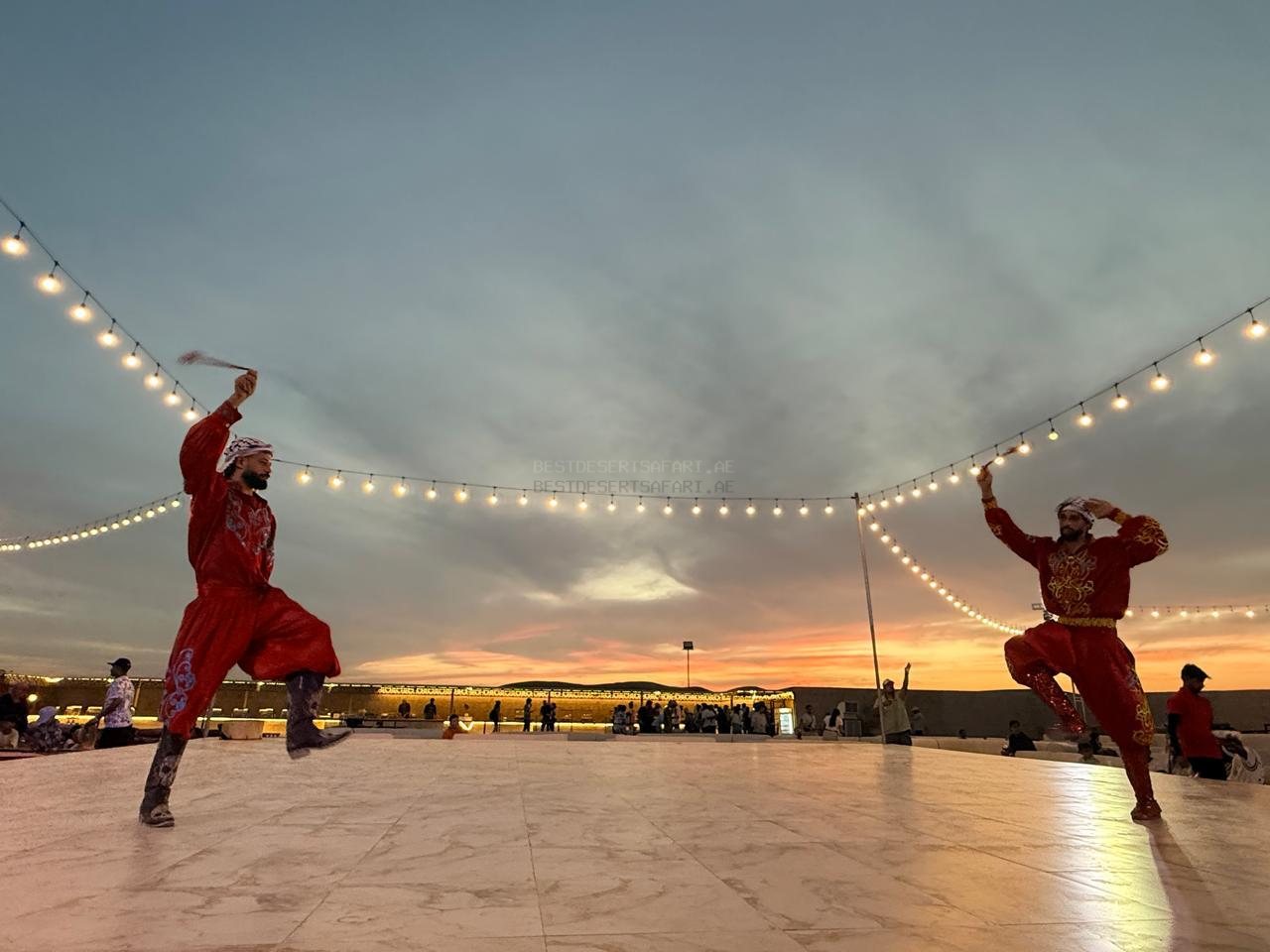 Deluxe Desert Dinner in Dubai with Private Table & Shows